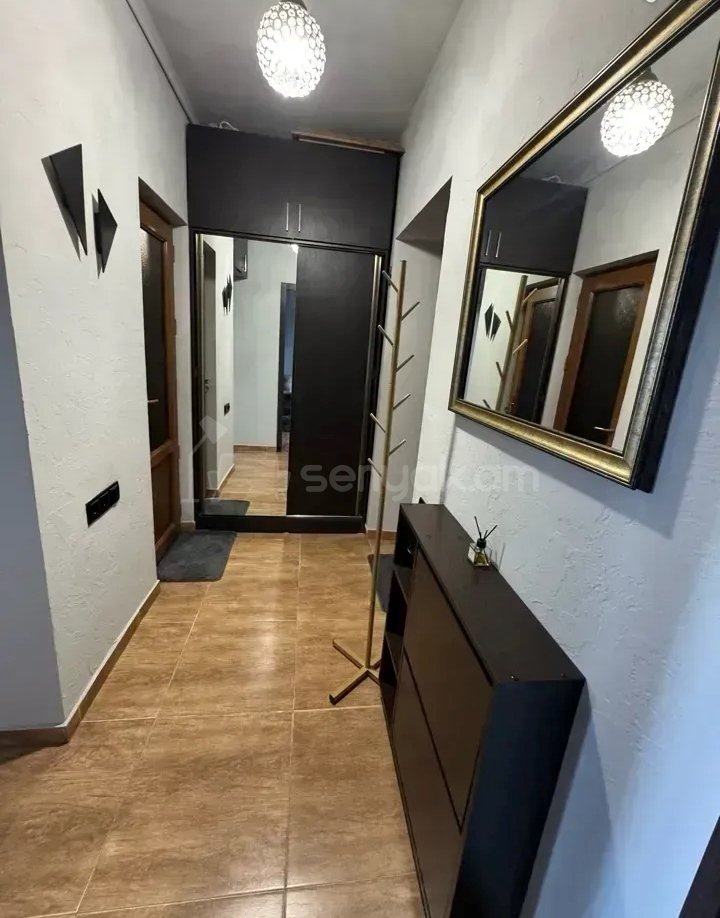 2 Սենյականոց Բնակարան Քարե Շենքում, 43քմ, 3/5 հարկ, Կապիտալ Վերանորոգված