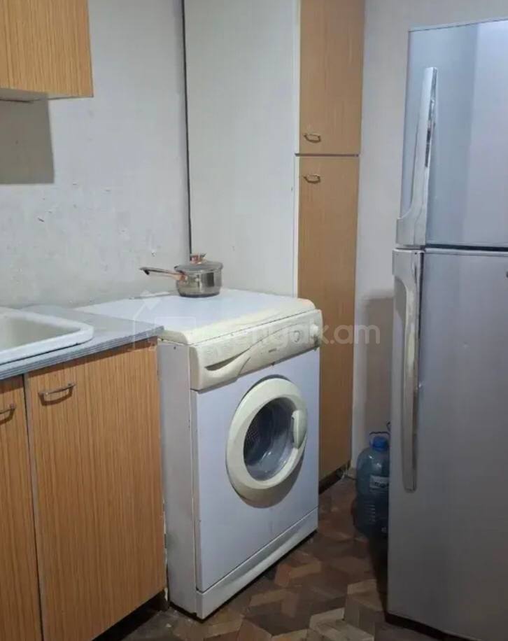 1 Սենյականոց Բնակարան, 37քմ, 8/9 հարկ, Պետական Վիճակում