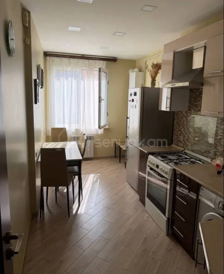 2 Սենյականոց Բնակարան, 48քմ, 6/9 հարկ, Կոսմետիկ Վերանորոգված, Կահավորված