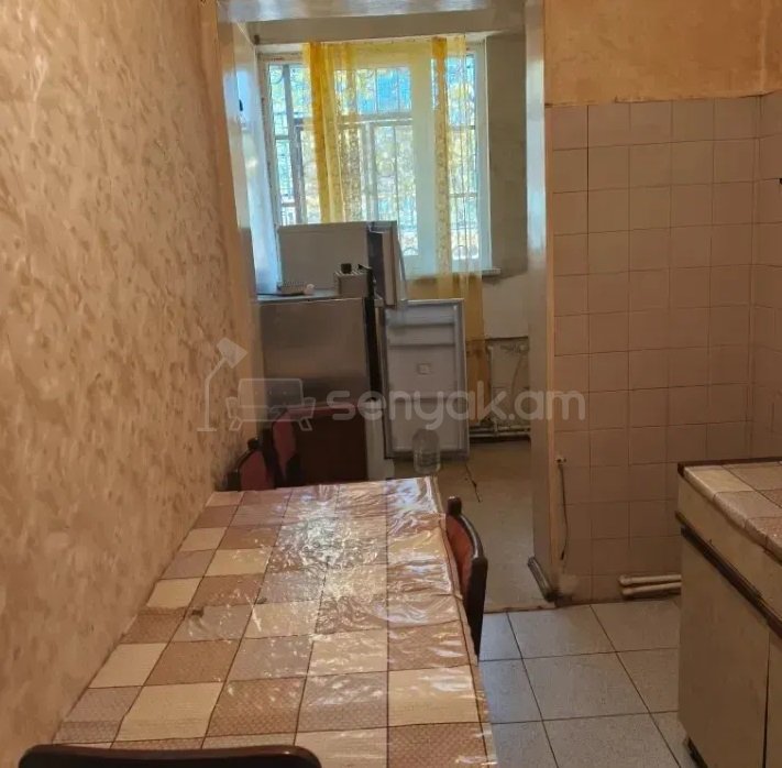 3 Սենյականոց Բնակարան, 80քմ, 1/9 հարկ, Պետական Վիճակում