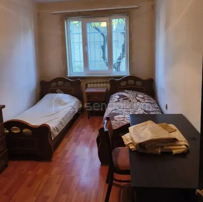 3 Սենյականոց Բնակարան, 80քմ, 1/9 հարկ, Պետական Վիճակում