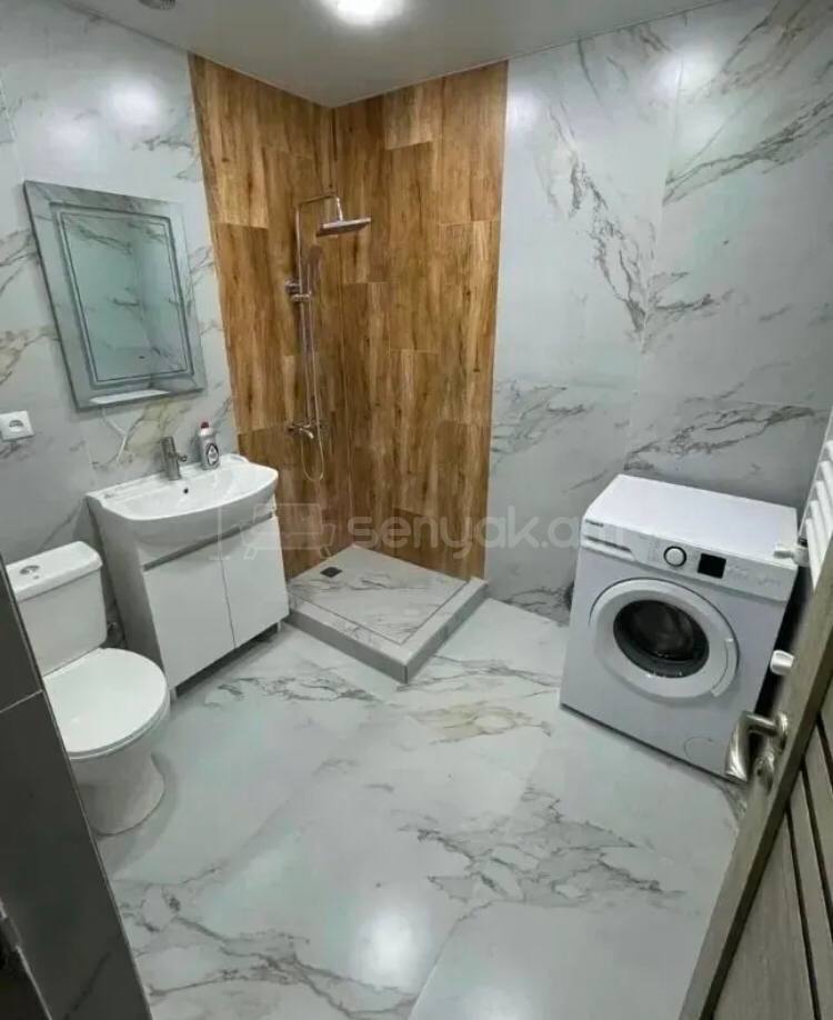 2 Սենյականոց Բնակարան Քարե Շենքում, 45քմ, 5/5 հարկ, Կապիտալ Վերանորոգված, Կահավորված