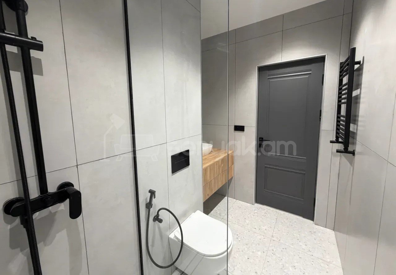 2 Սենյականոց Բնակարան Քարե Շենքում, 38քմ, 2/4 հարկ, Կապիտալ Վերանորոգված