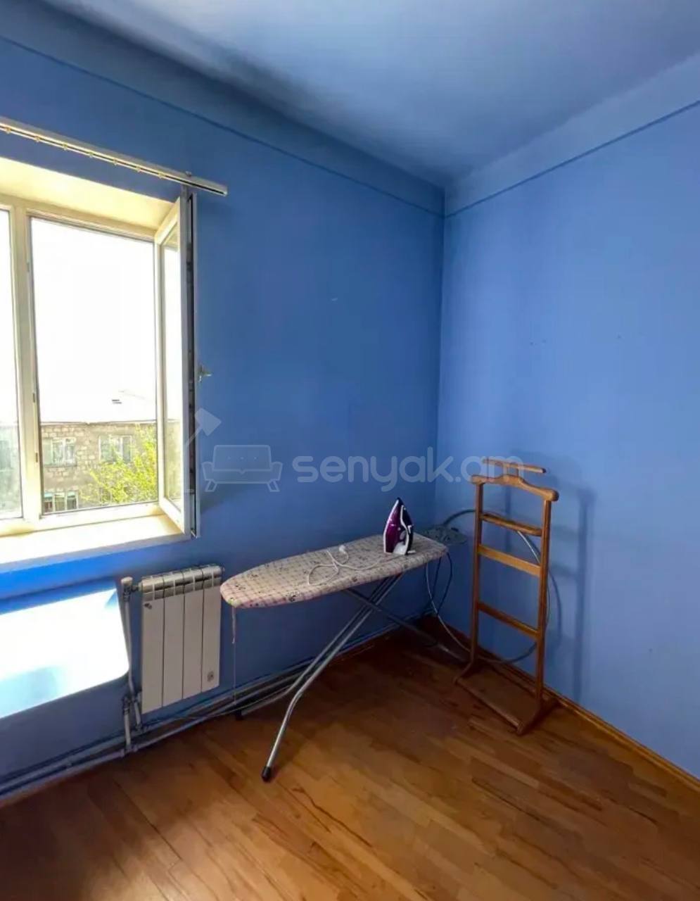 3 Սենյականոց Բնակարան Քարե Շենքում, 100քմ, 3/4 հարկ, Կապիտալ Վերանորոգված, Կահավորված