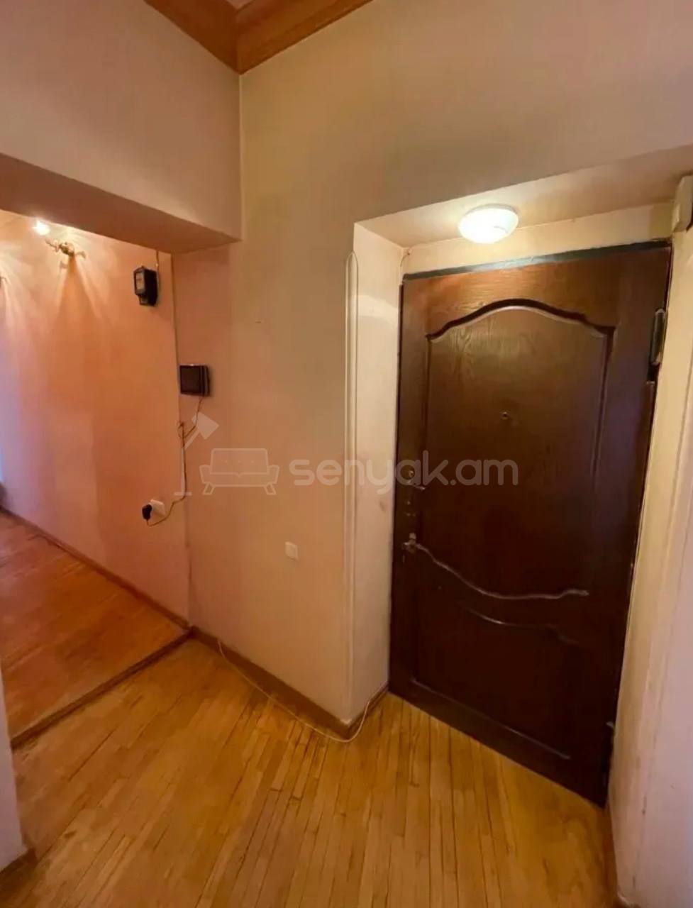 3 Սենյականոց Բնակարան Քարե Շենքում, 100քմ, 3/4 հարկ, Կապիտալ Վերանորոգված, Կահավորված, Արևկող