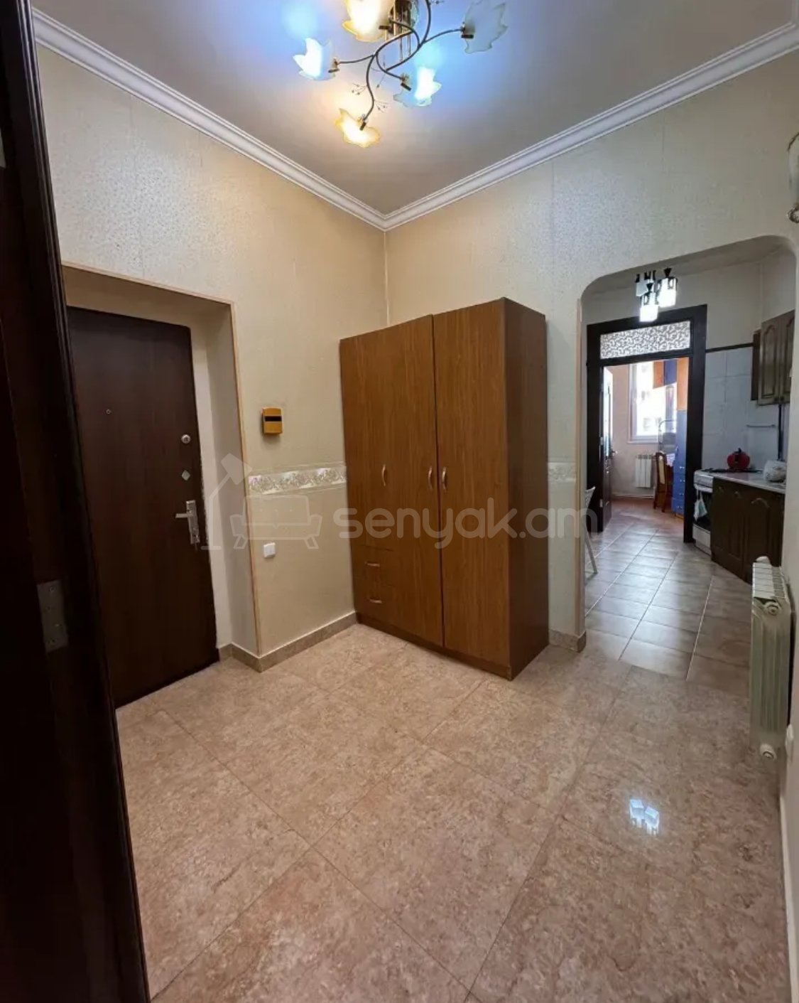 3 Սենյականոց Բնակարան Քարե Շենքում, 61քմ, 3/5 հարկ, Կապիտալ Վերանորոգված, Կահավորված
