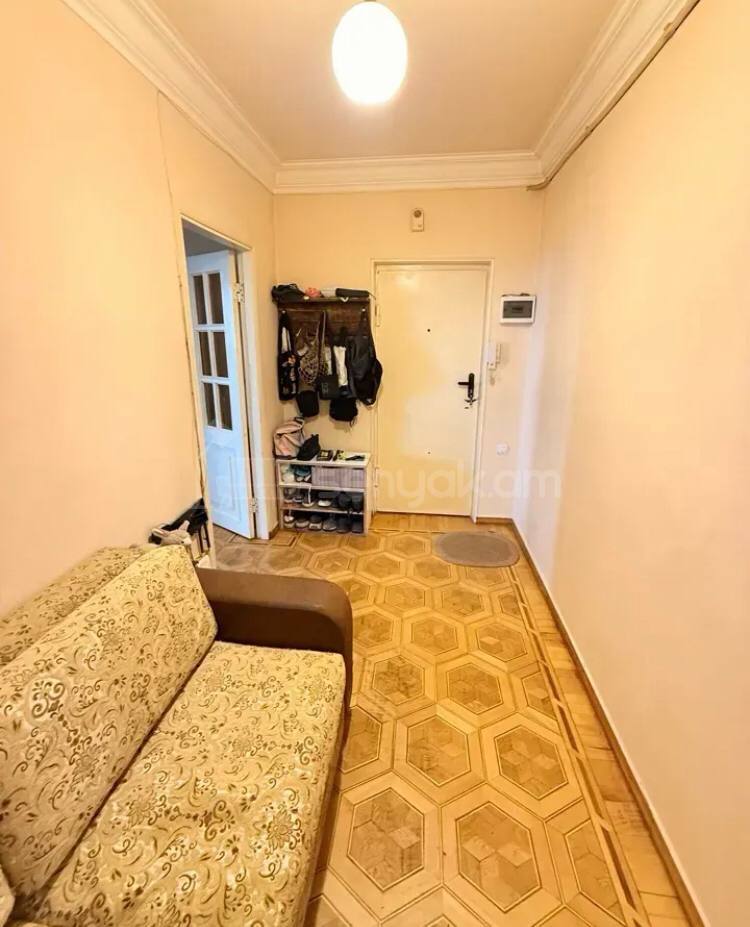 3 Սենյականոց Բնակարան, 81քմ, 8/9 հարկ, Կոսմետիկ Վերանորոգված, Կահավորված
