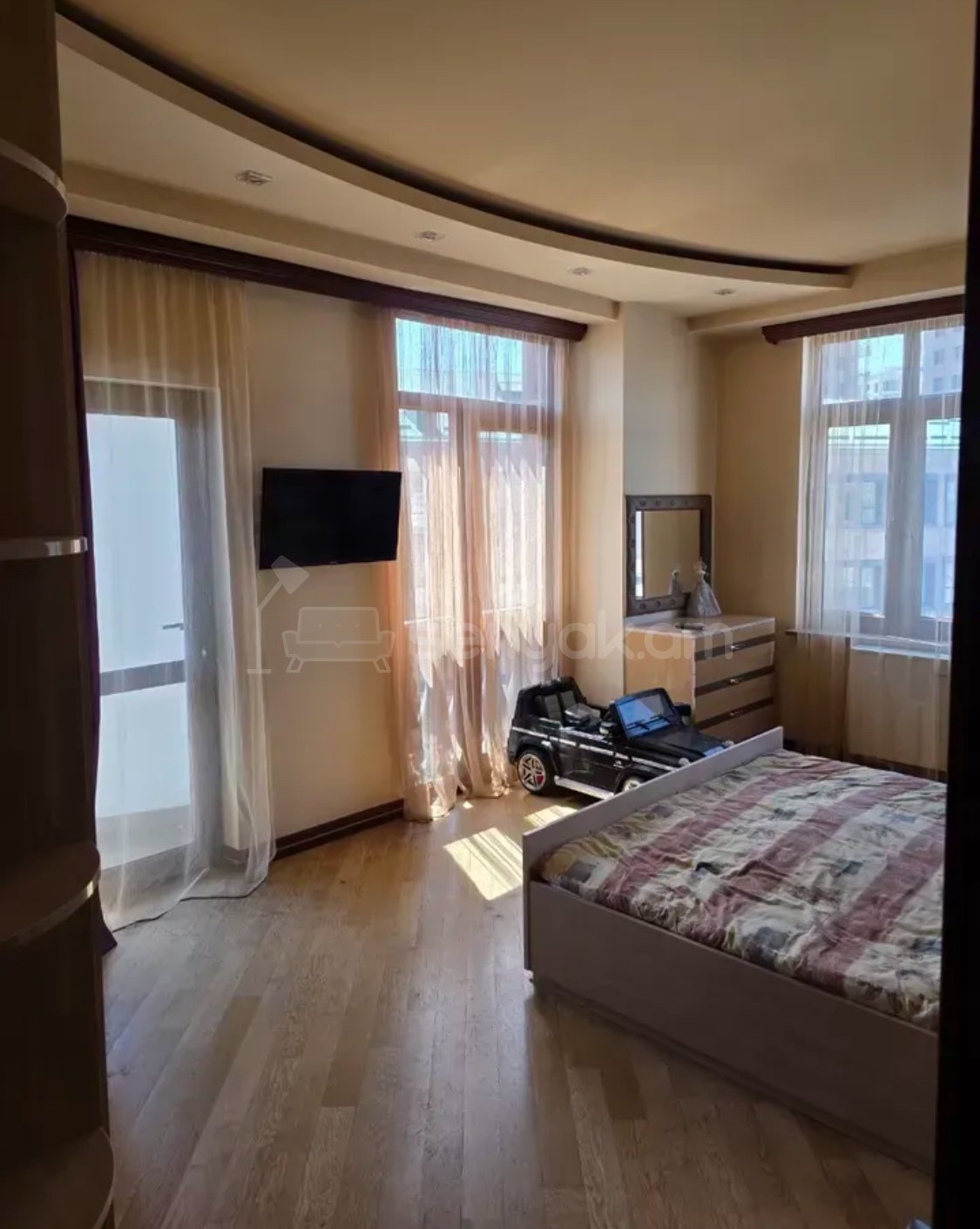 4 Սենյականոց Բնակարան Նորակառույցում, 112քմ, 5/8 հարկ, Դիզայներական Վերանորոգված, Կահավորված