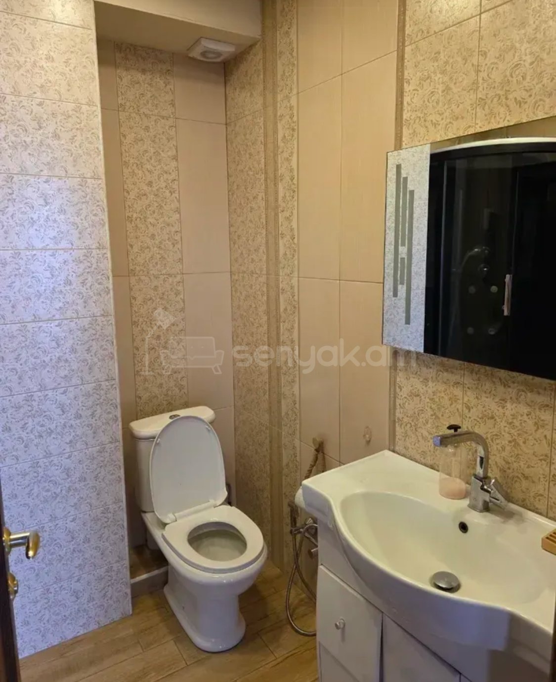 4 Սենյականոց Բնակարան Նորակառույցում, 112քմ, 5/8 հարկ, Դիզայներական Վերանորոգված, Կահավորված