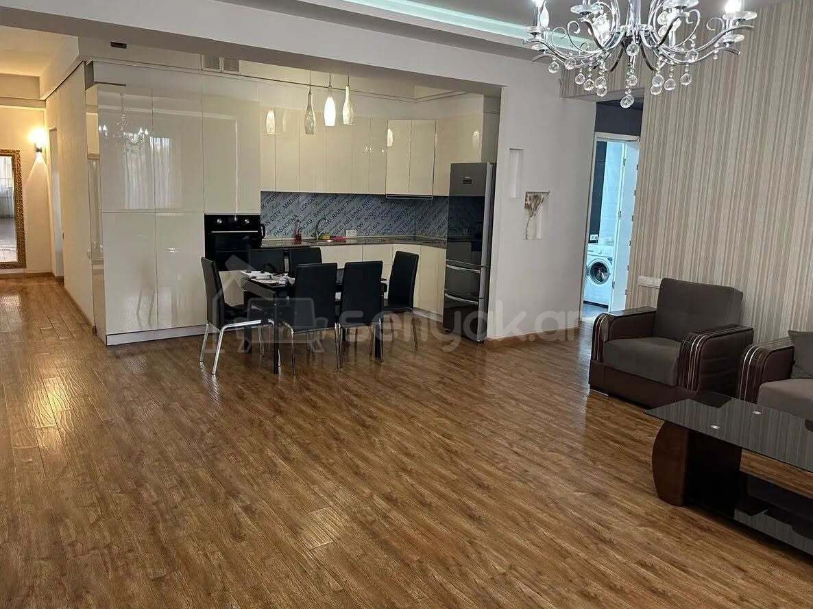 3 Սենյականոց Բնակարան Նորակառույցում, 113քմ, 4/13 հարկ, Կապիտալ Վերանորոգված