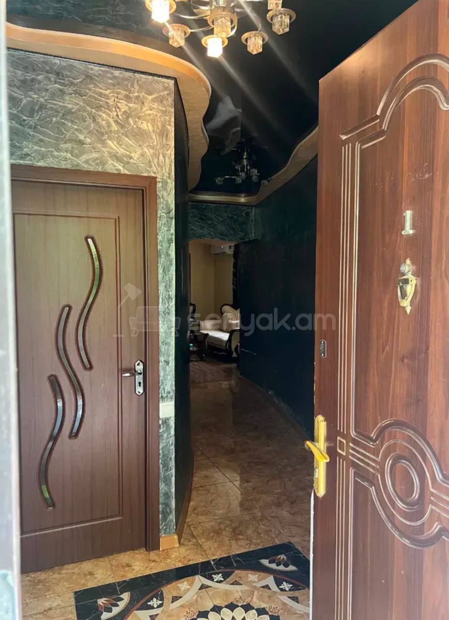 3 Սենյականոց Բնակարան Քարե Շենքում, 100քմ, 1/4 հարկ, Կապիտալ Վերանորոգված, Կահավորված, Արևկող