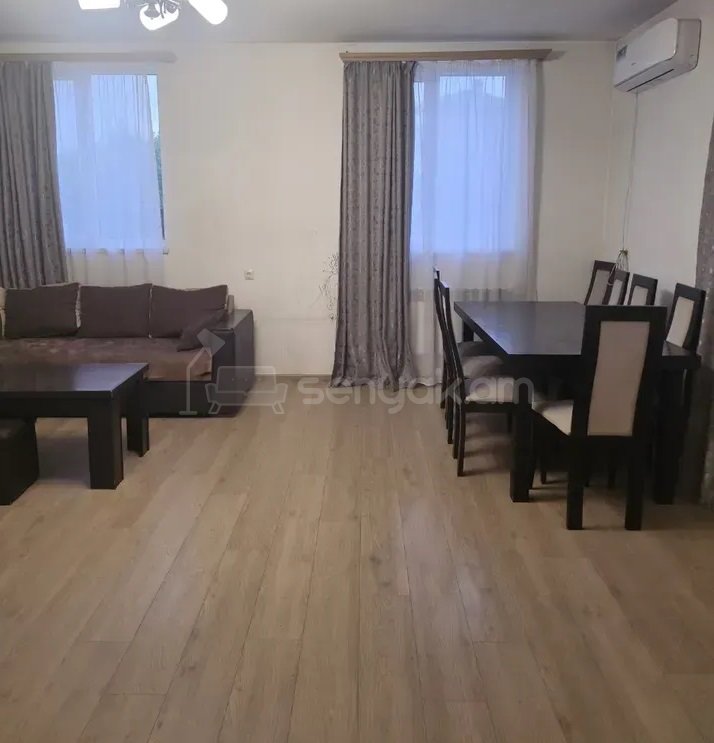 3 Սենյականոց Բնակարան Քարե Շենքում, 91քմ, 2/4 հարկ, Կապիտալ Վերանորոգված