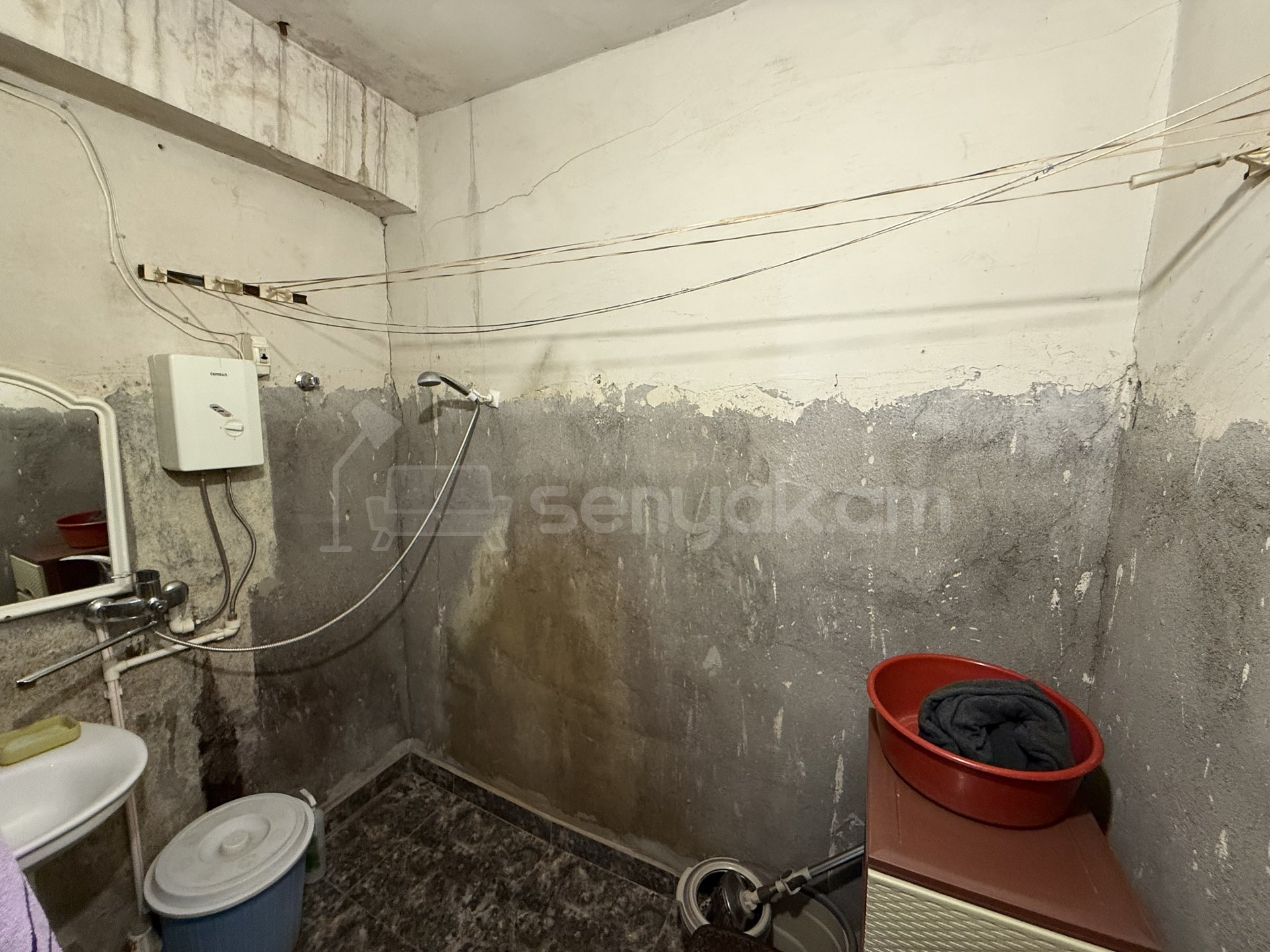 3 Սենյականոց Բնակարան, 82քմ, 5/5 հարկ, Պետական Վիճակում