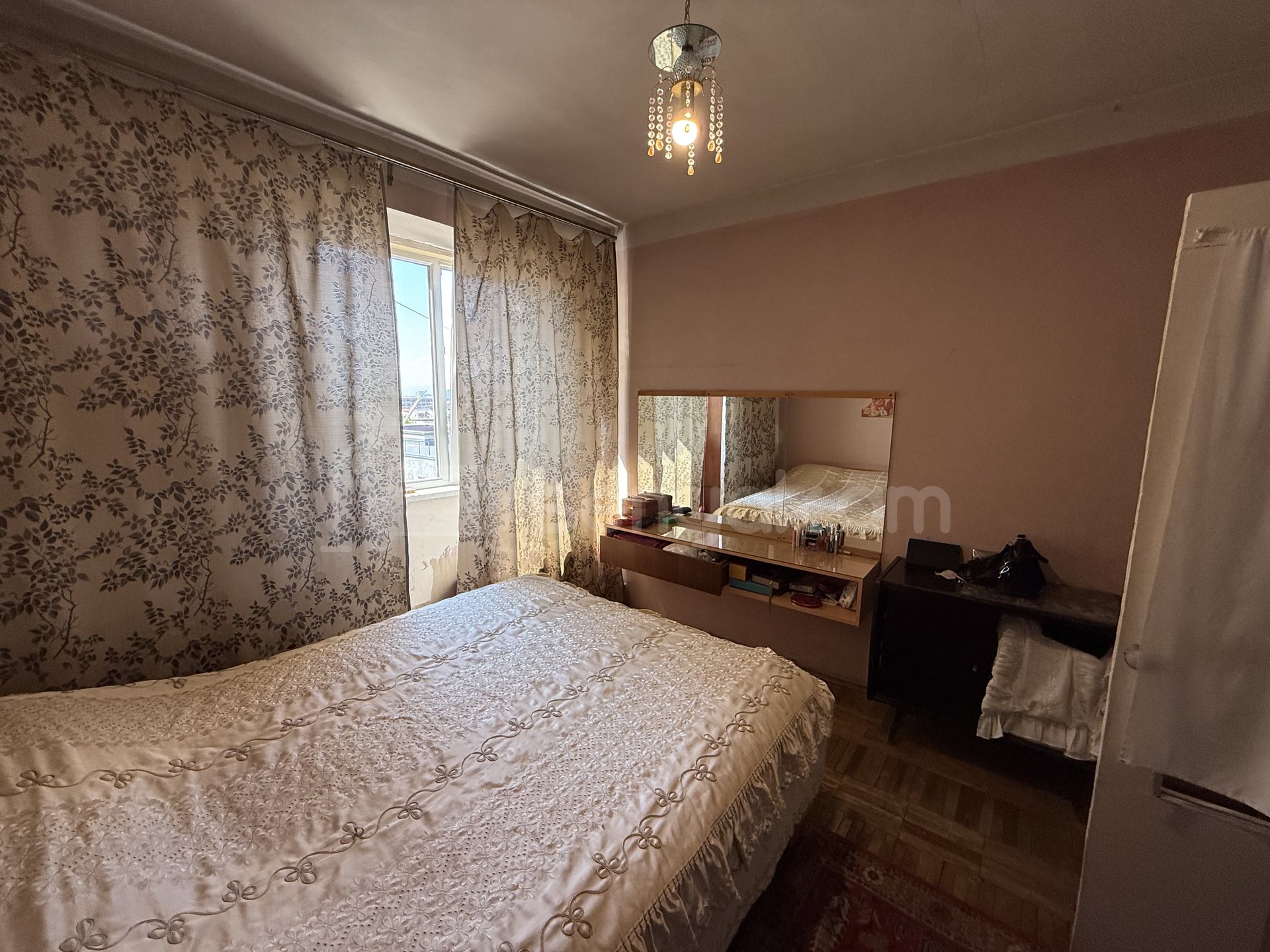 3 Սենյականոց Բնակարան, 82քմ, 5/5 հարկ, Պետական Վիճակում