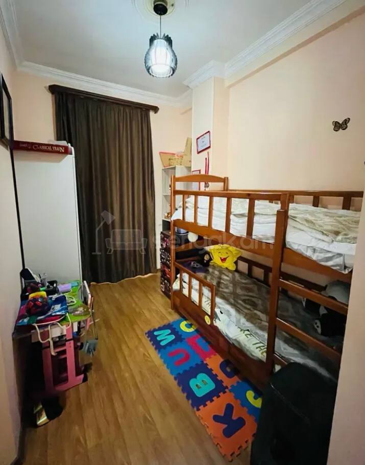 5 Սենյականոց Բնակարան Քարե Շենքում, 82քմ, 2/2 հարկ, Կապիտալ Վերանորոգված
