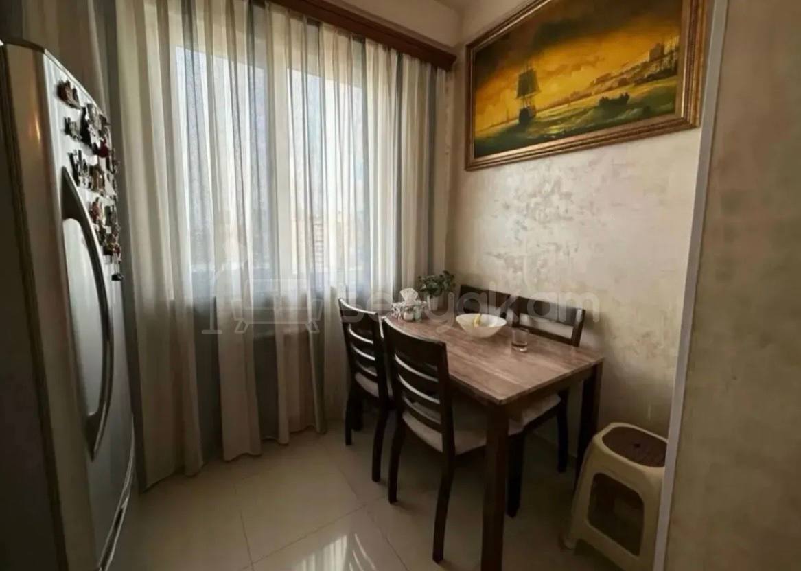 4 Սենյականոց Բնակարան, 101քմ, 5/9 հարկ, Կապիտալ Վերանորոգված