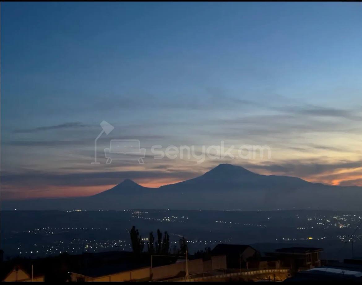 4 Սենյականոց Բնակարան, 101քմ, 5/9 հարկ, Կապիտալ Վերանորոգված