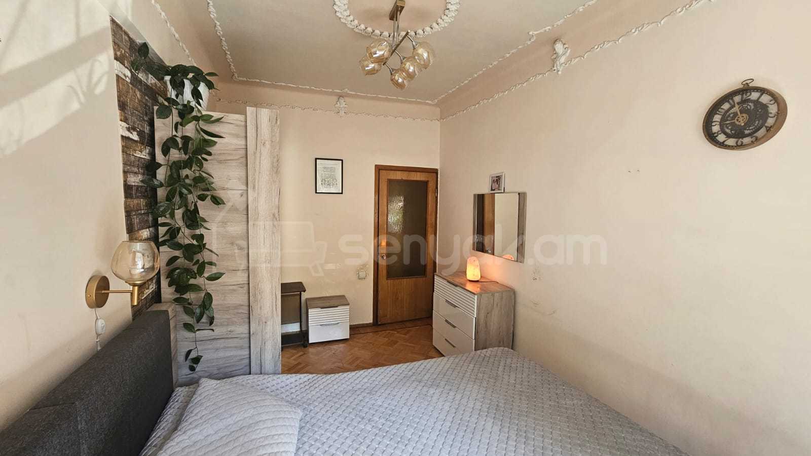 3 Սենյականոց Բնակարան Քարե Շենքում, 124քմ, 1/9 հարկ, Կապիտալ Վերանորոգված