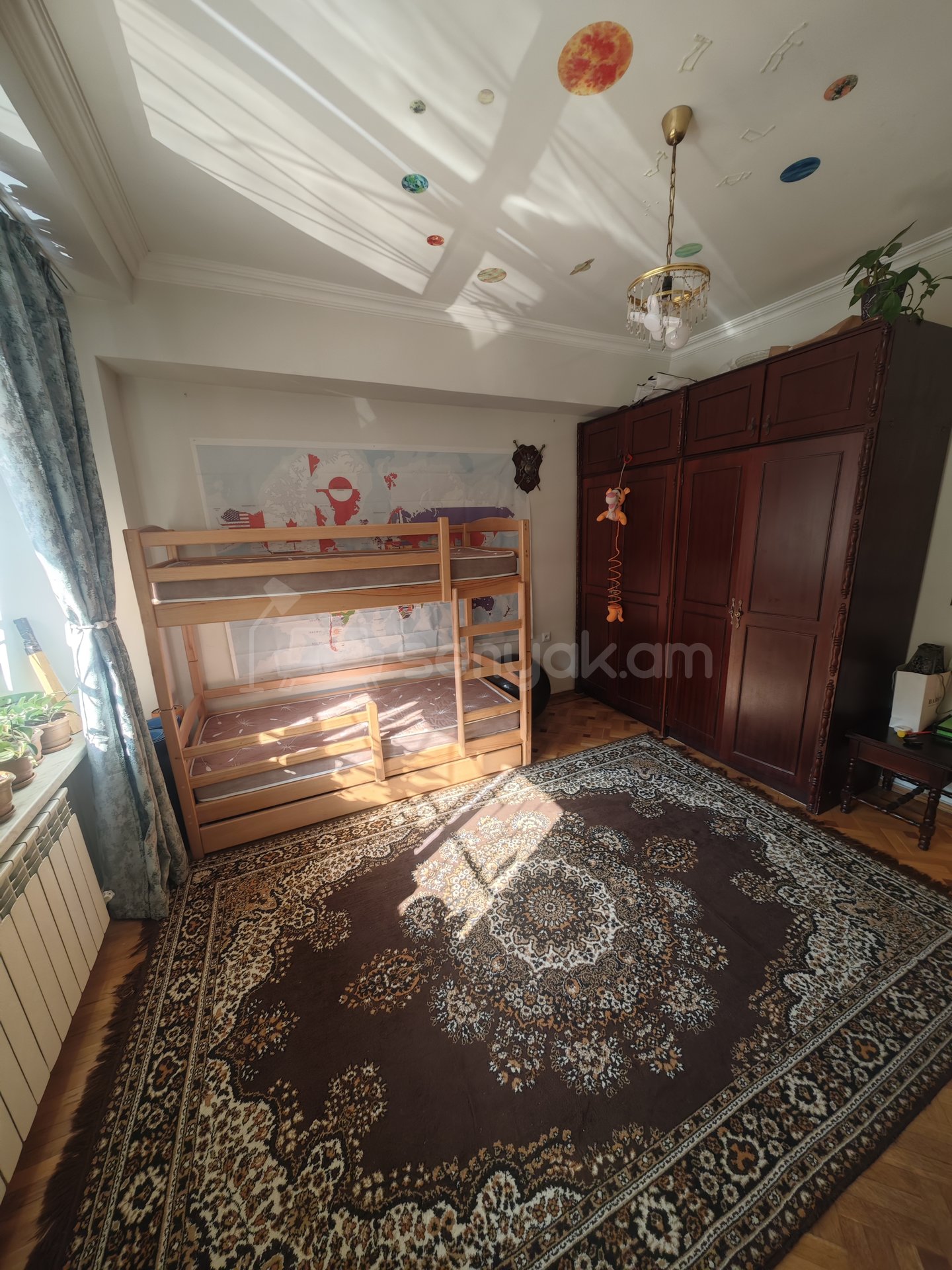3 Սենյականոց Բնակարան Քարե Շենքում, 124քմ, 1/9 հարկ, Կապիտալ Վերանորոգված
