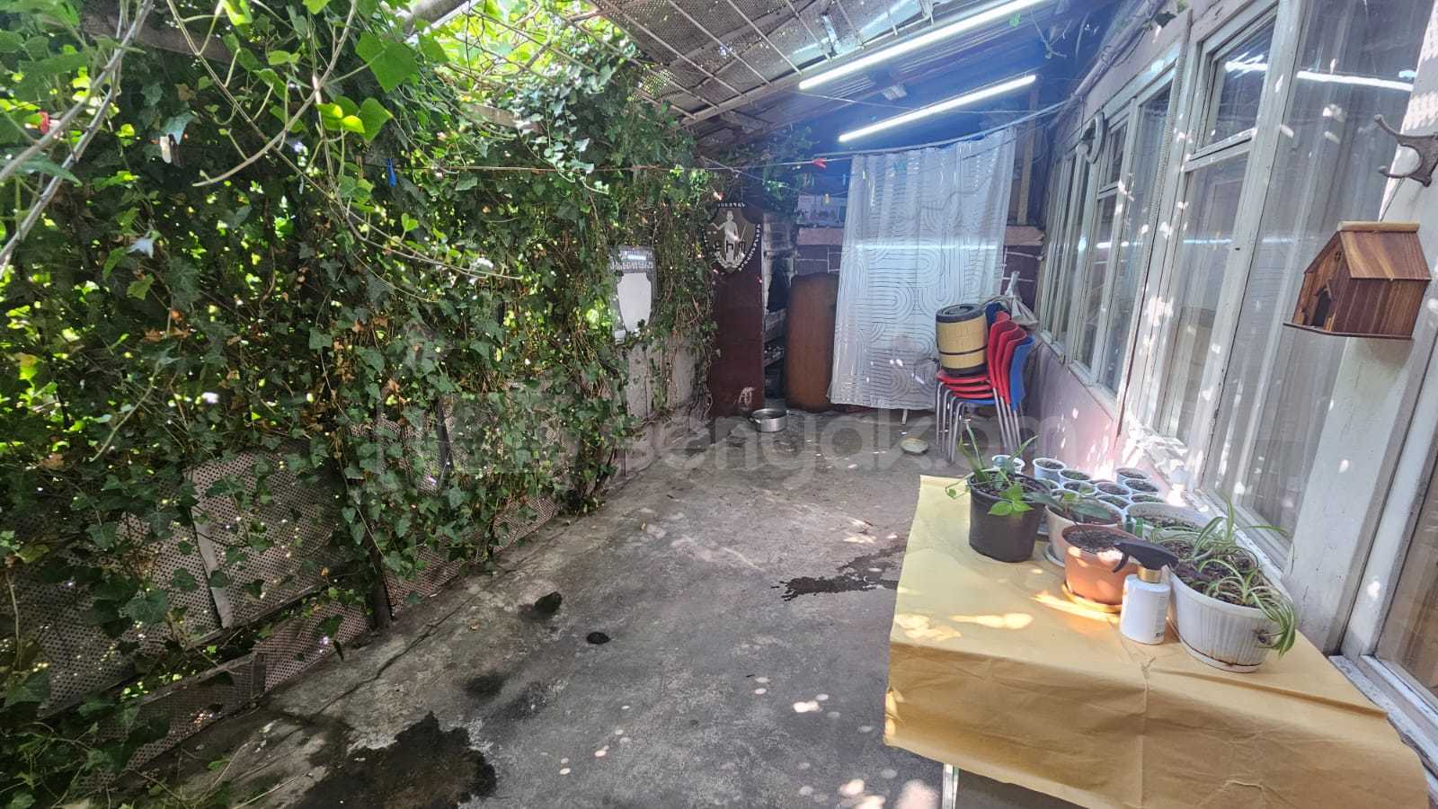 3 Սենյականոց Բնակարան Քարե Շենքում, 124քմ, 1/9 հարկ, Կապիտալ Վերանորոգված