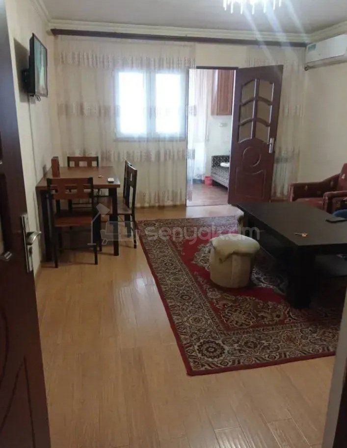 3 Սենյականոց Բնակարան Քարե Շենքում, 52քմ, 3/5 հարկ, Կապիտալ Վերանորոգված, Կահավորված