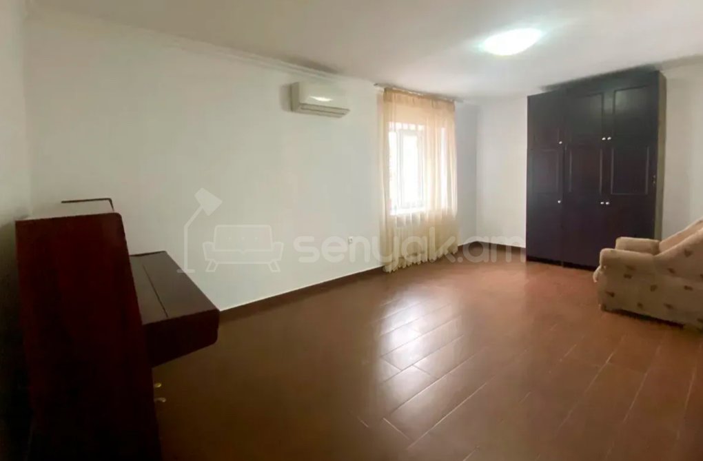 2 Սենյականոց Բնակարան Քարե Շենքում, 72քմ, 6/6 հարկ, Կապիտալ Վերանորոգված