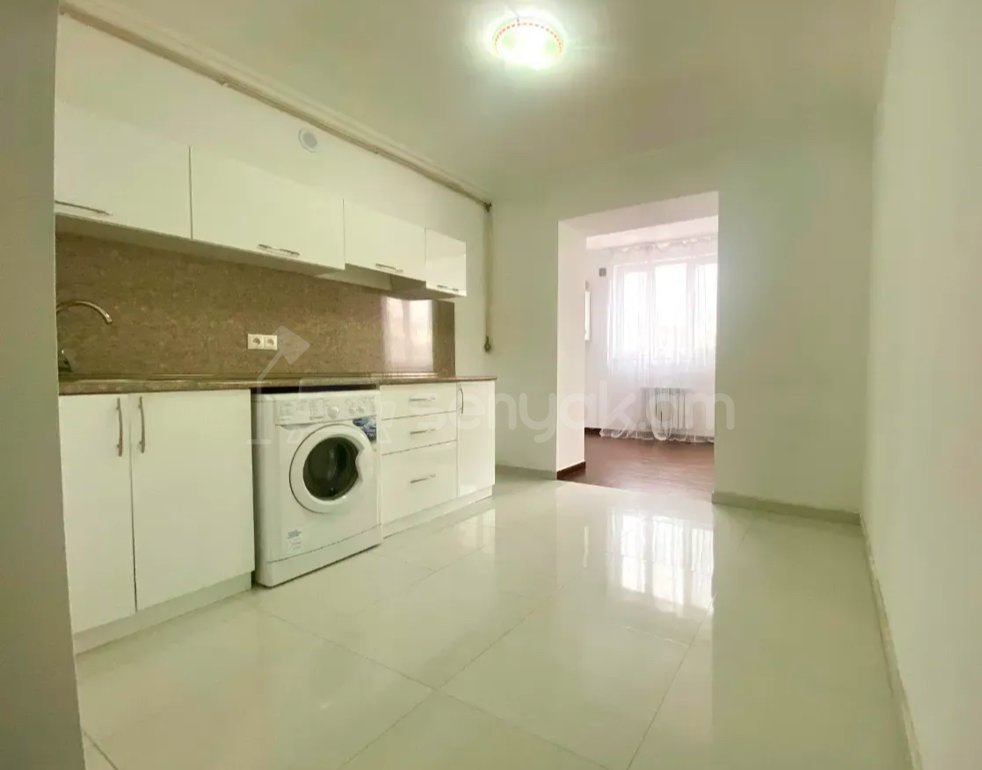 2 Սենյականոց Բնակարան Քարե Շենքում, 72քմ, 6/6 հարկ, Կապիտալ Վերանորոգված