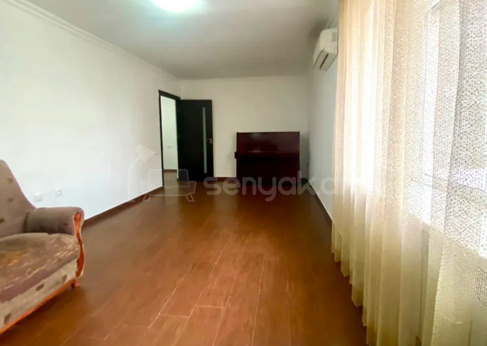 2 Սենյականոց Բնակարան Քարե Շենքում, 72քմ, 6/6 հարկ, Կապիտալ Վերանորոգված