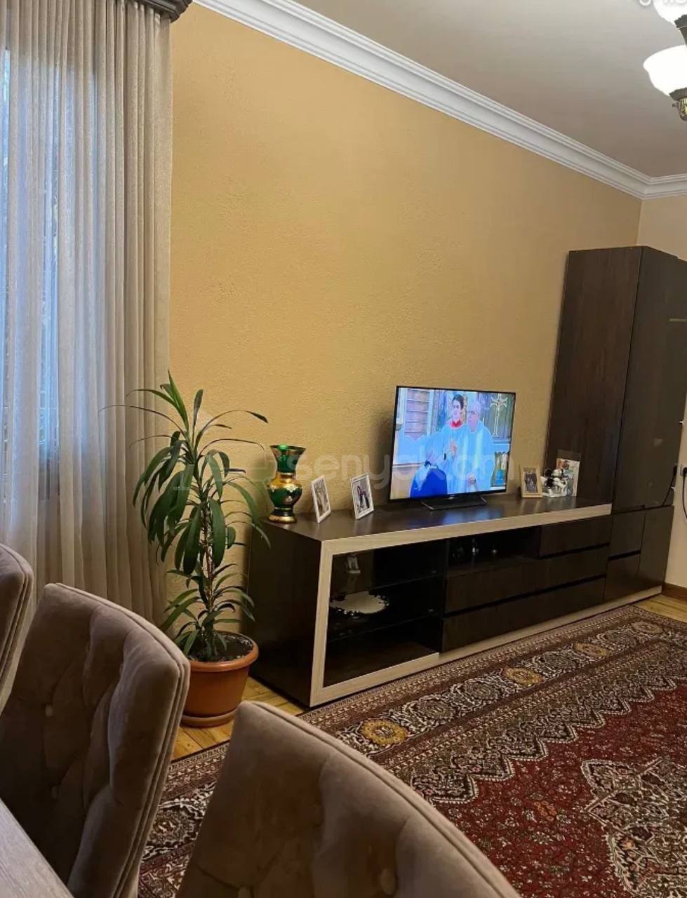 3 Սենյականոց Բնակարան, 80քմ, 1/9 հարկ, Կապիտալ Վերանորոգված