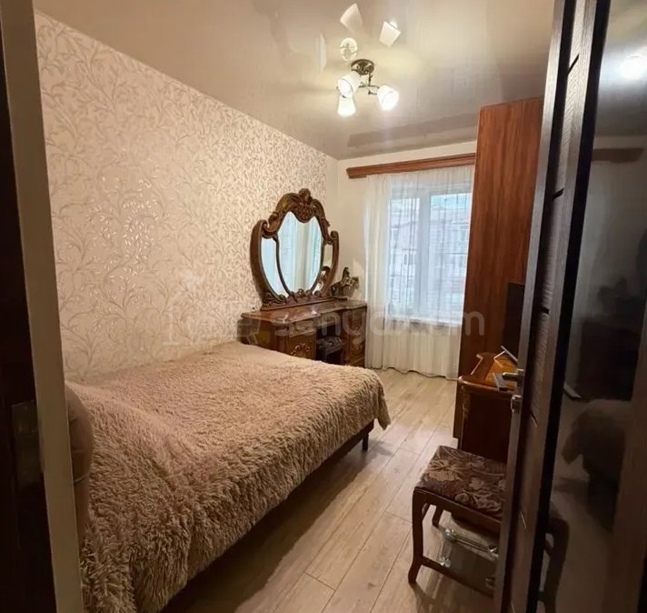 3 Սենյականոց Բնակարան Քարե Շենքում, 68քմ, 4/5 հարկ, Կապիտալ Վերանորոգված