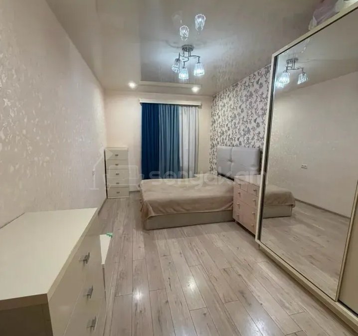 3 Սենյականոց Բնակարան Քարե Շենքում, 68քմ, 4/5 հարկ, Կապիտալ Վերանորոգված