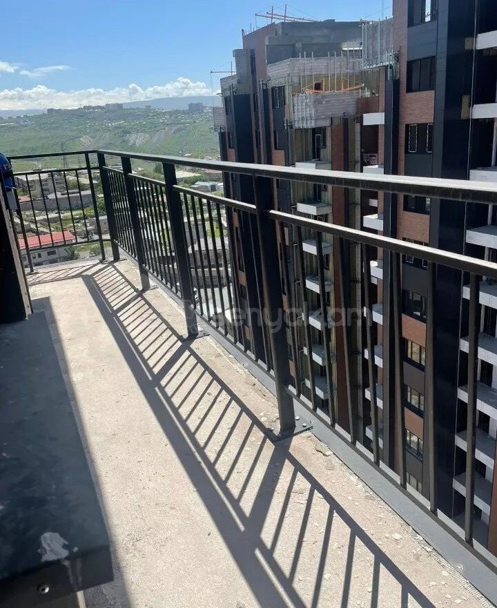 3 Սենյականոց Բնակարան Նորակառույցում, 83քմ, 14/15 հարկ, Զրոյական Վիճակում