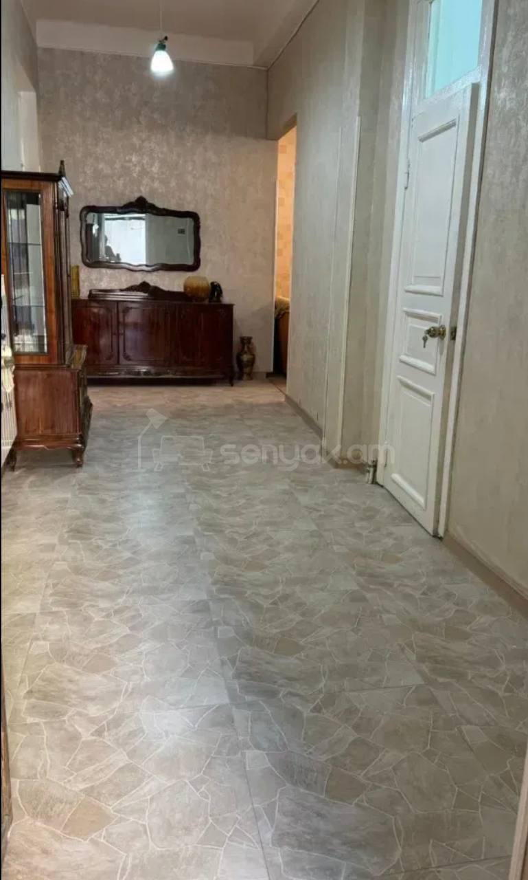 3 Սենյականոց Սեփական Տուն, 62քմ, Կապիտալ Վերանորոգված, Կահավորված, Ավտոտնակով
