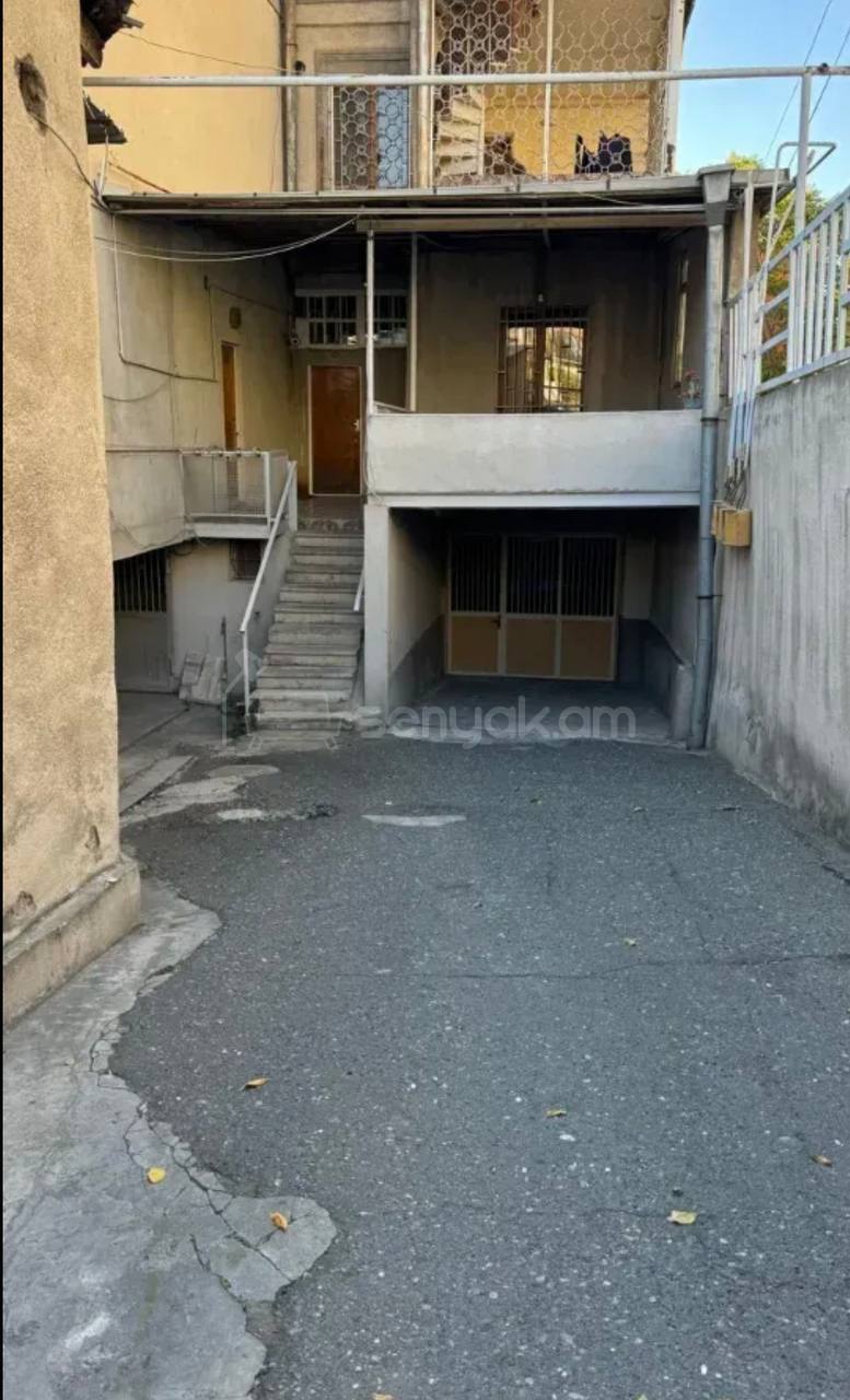 3 Սենյականոց Սեփական Տուն, 62քմ, Կապիտալ Վերանորոգված, Կահավորված, Ավտոտնակով