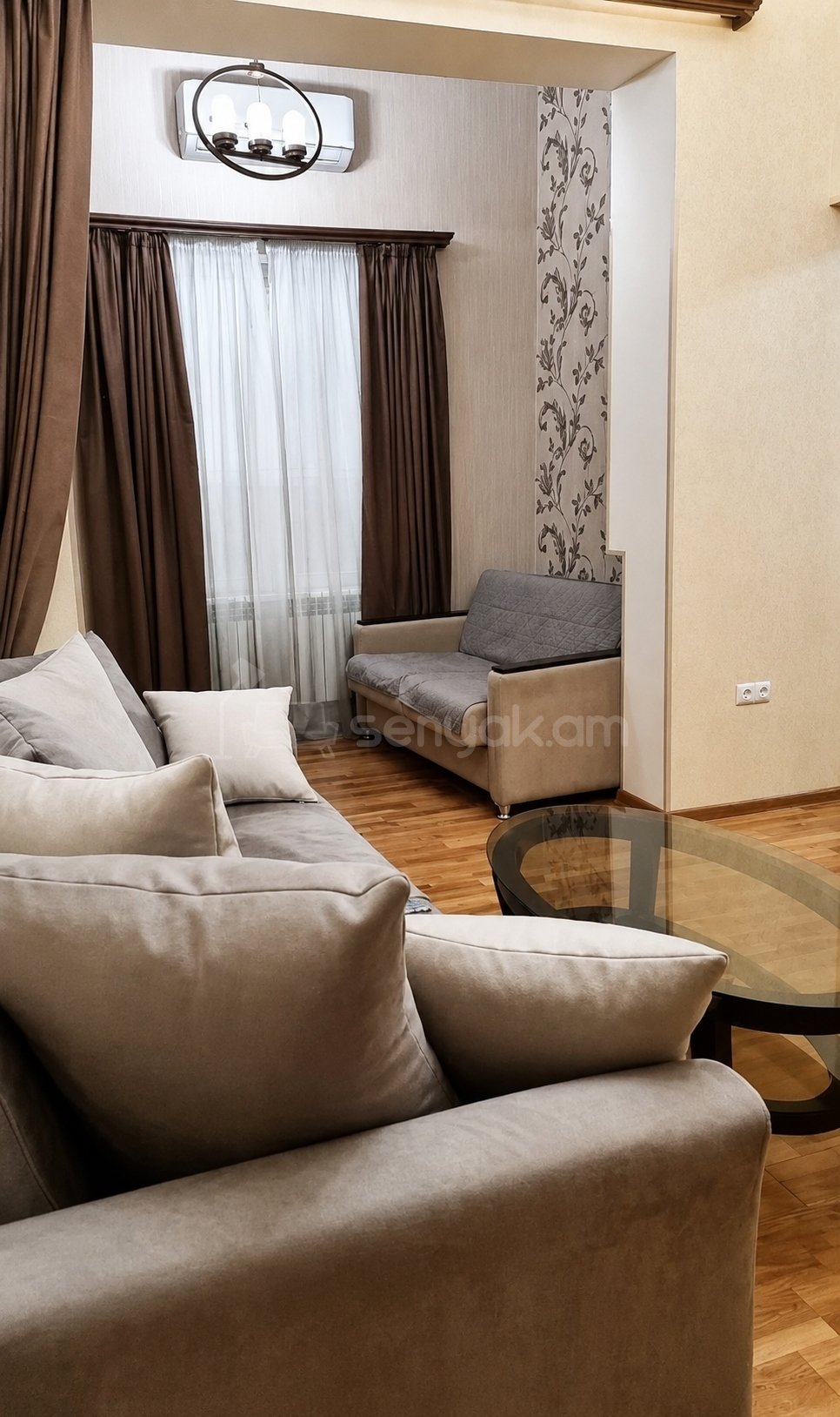 2 Սենյականոց Բնակարան Քարե Շենքում, 58քմ, 3/4 հարկ, Կապիտալ Վերանորոգված, Կահավորված, Արևկող