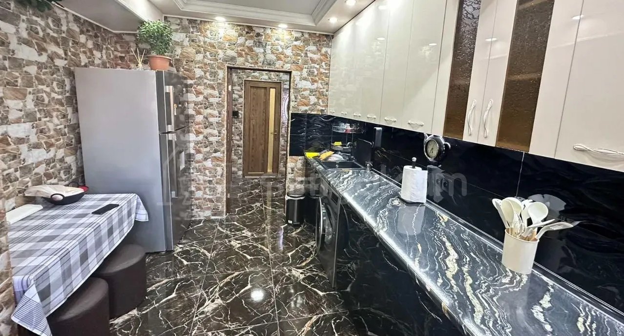3 Սենյականոց Բնակարան, 60քմ, 3/9 հարկ, Կապիտալ Վերանորոգված