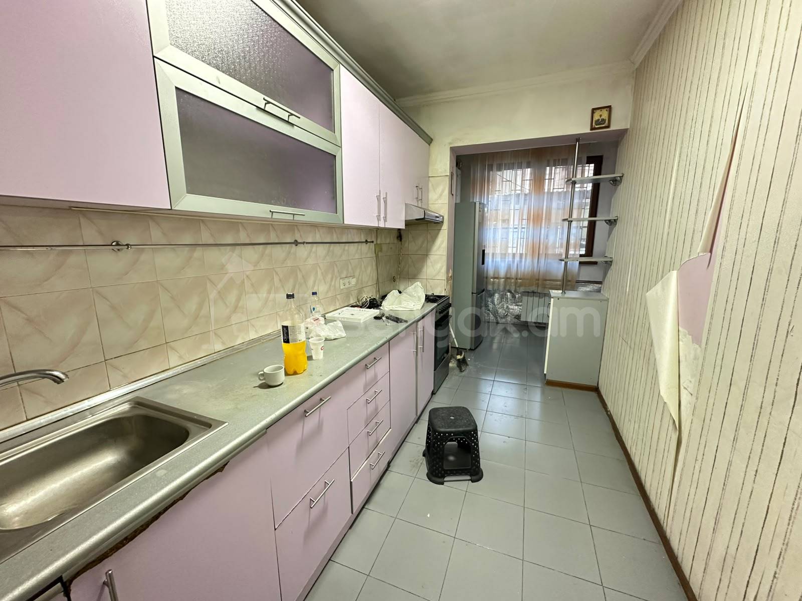 3 Սենյականոց Բնակարան, 80քմ, 1/9 հարկ, Նորմալ Վիճակում