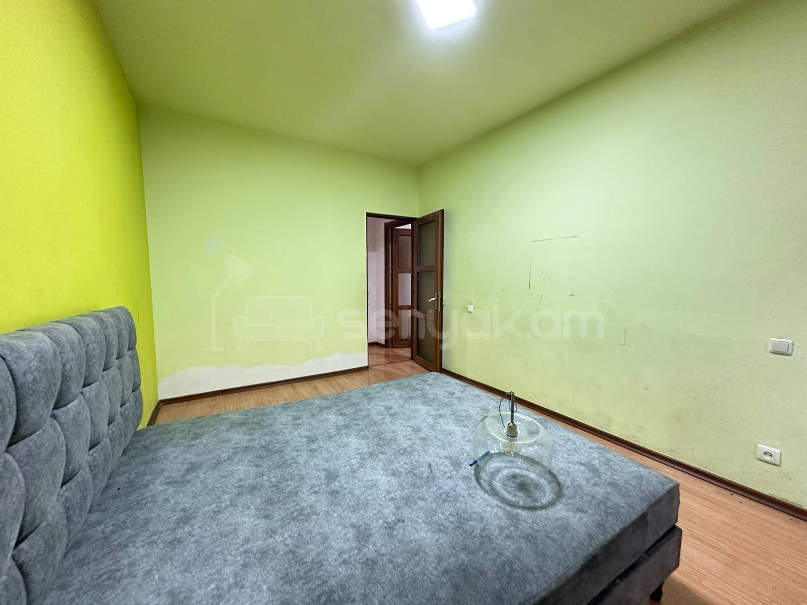 3 Սենյականոց Բնակարան, 80քմ, 1/9 հարկ, Նորմալ Վիճակում