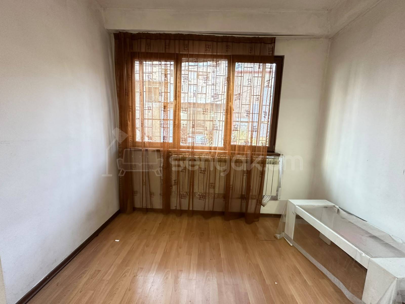 3 Սենյականոց Բնակարան, 80քմ, 1/9 հարկ, Նորմալ Վիճակում