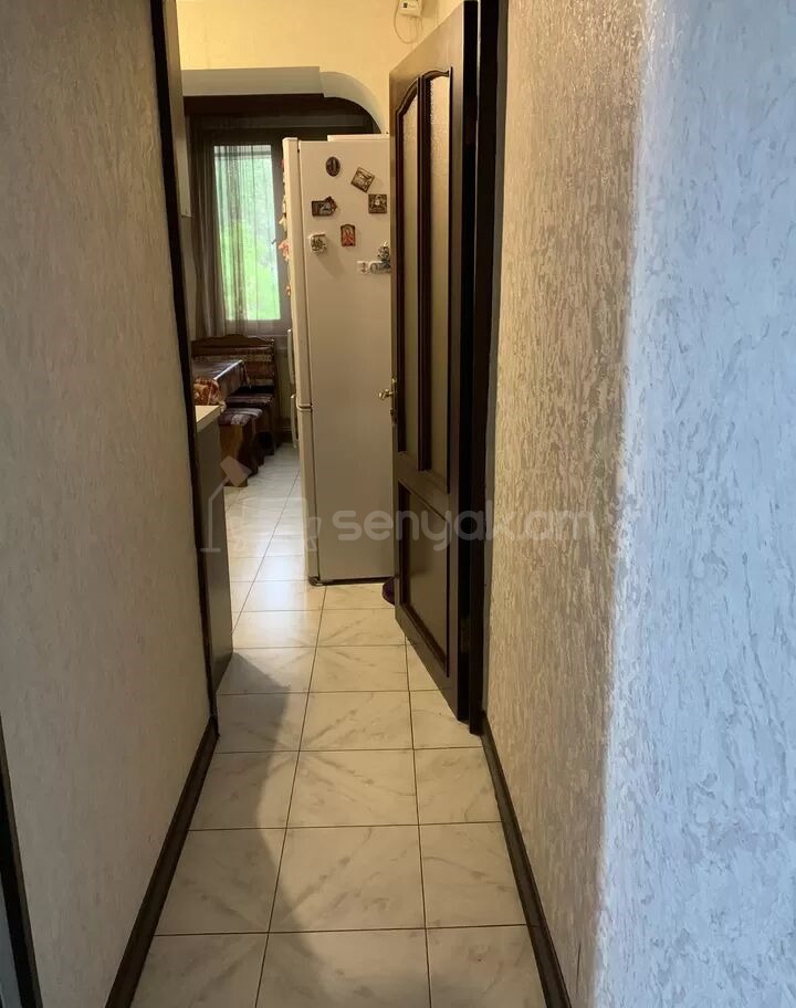 3 Սենյականոց Բնակարան Քարե Շենքում, 70քմ, 2/4 հարկ, Կապիտալ Վերանորոգված