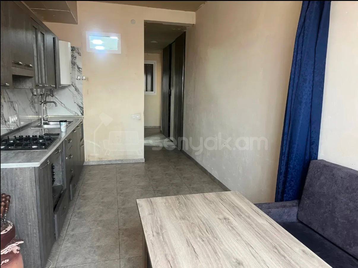 4 Սենյականոց Բնակարան Քարե Շենքում, 86քմ, 3/4 հարկ, Կապիտալ Վերանորոգված
