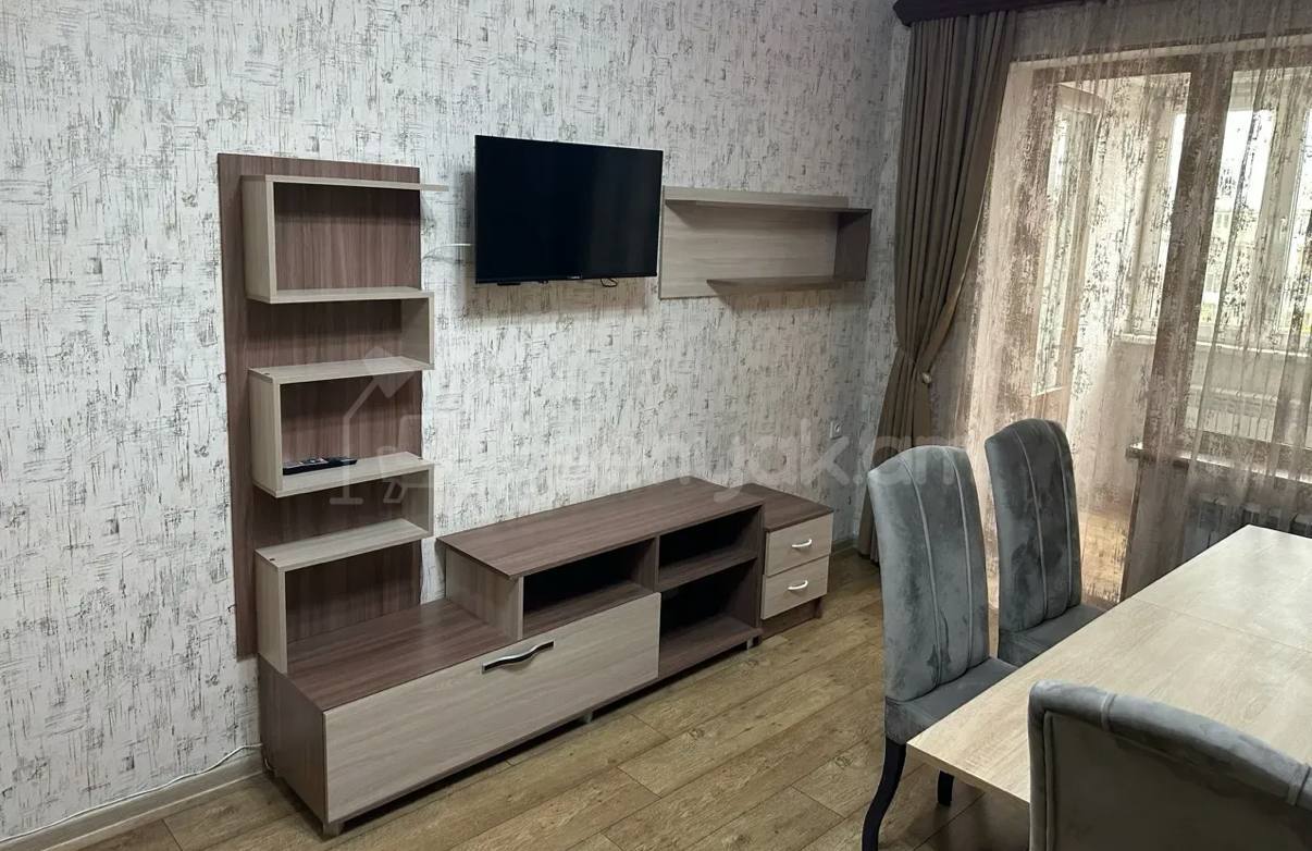 2 Սենյականոց Բնակարան Քարե Շենքում, 56քմ, 5/5 հարկ, Կապիտալ Վերանորոգված