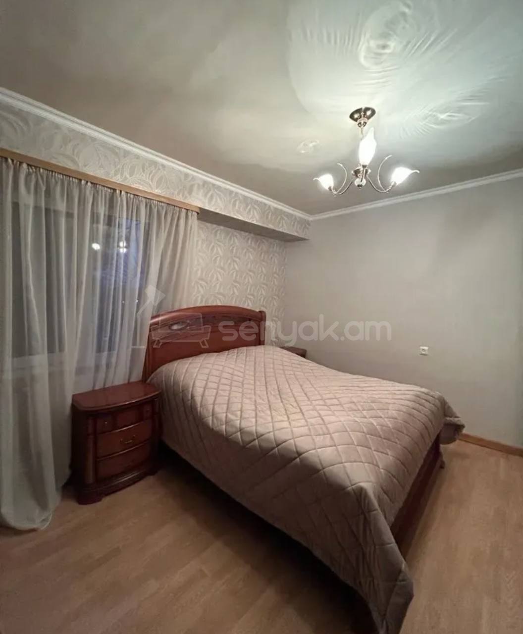 4 Սենյականոց Բնակարան, 90քմ, 1/9 հարկ, Կապիտալ Վերանորոգված