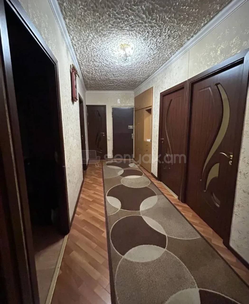 4 Սենյականոց Բնակարան, 90քմ, 1/9 հարկ, Կապիտալ Վերանորոգված