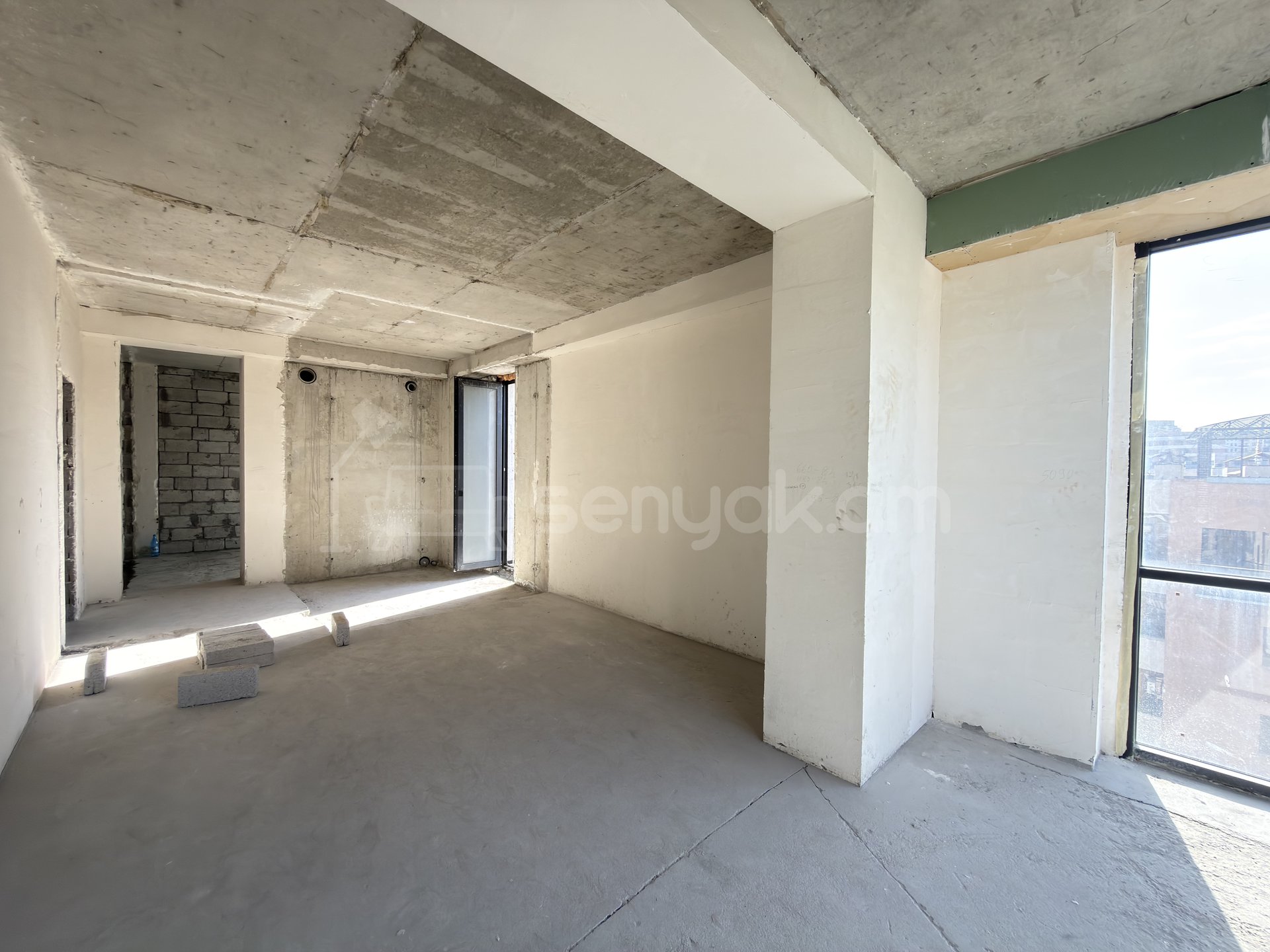 3 Սենյականոց Բնակարան Նորակառույցում, 106քմ, 11/12 հարկ, Զրոյական Վիճակում