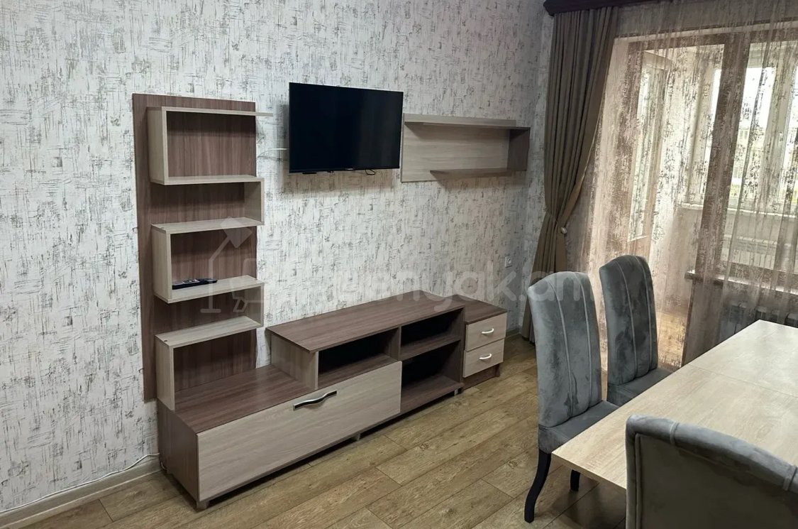 2 Սենյականոց Բնակարան Քարե Շենքում, 56քմ, 5/5 հարկ, Կապիտալ Վերանորոգված