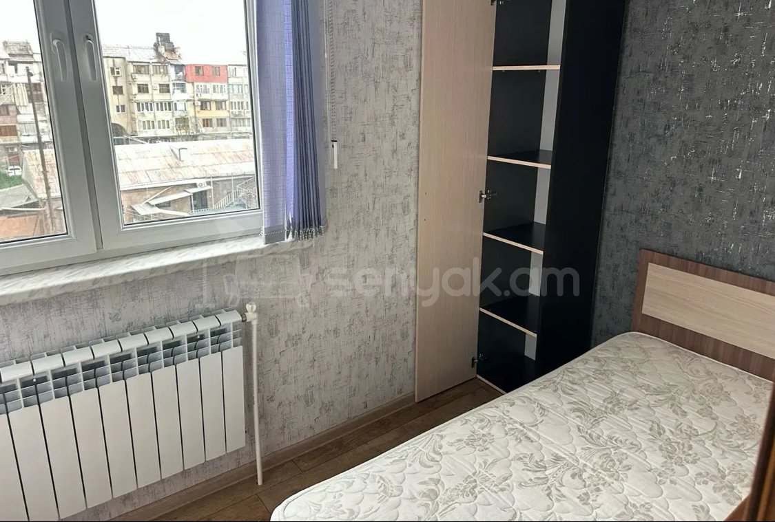 2 Սենյականոց Բնակարան Քարե Շենքում, 56քմ, 5/5 հարկ, Կապիտալ Վերանորոգված