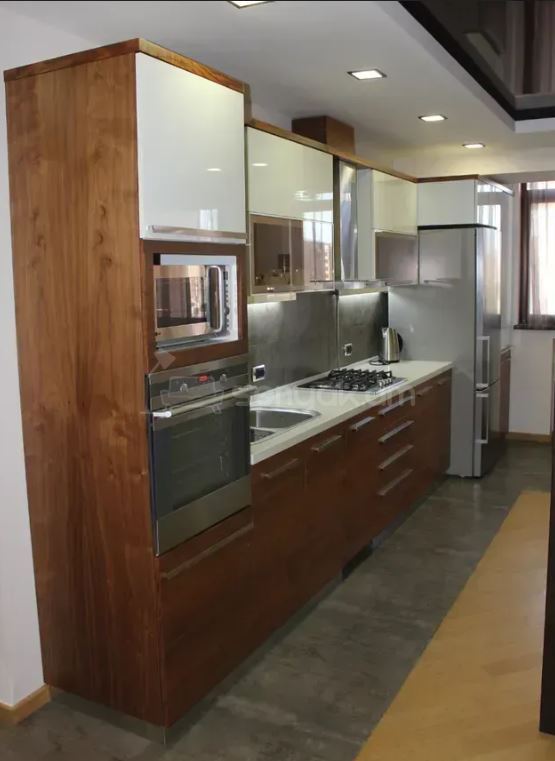 3 Սենյականոց Բնակարան, 90քմ, 4/9 հարկ, Կապիտալ Վերանորոգված, Կահավորված