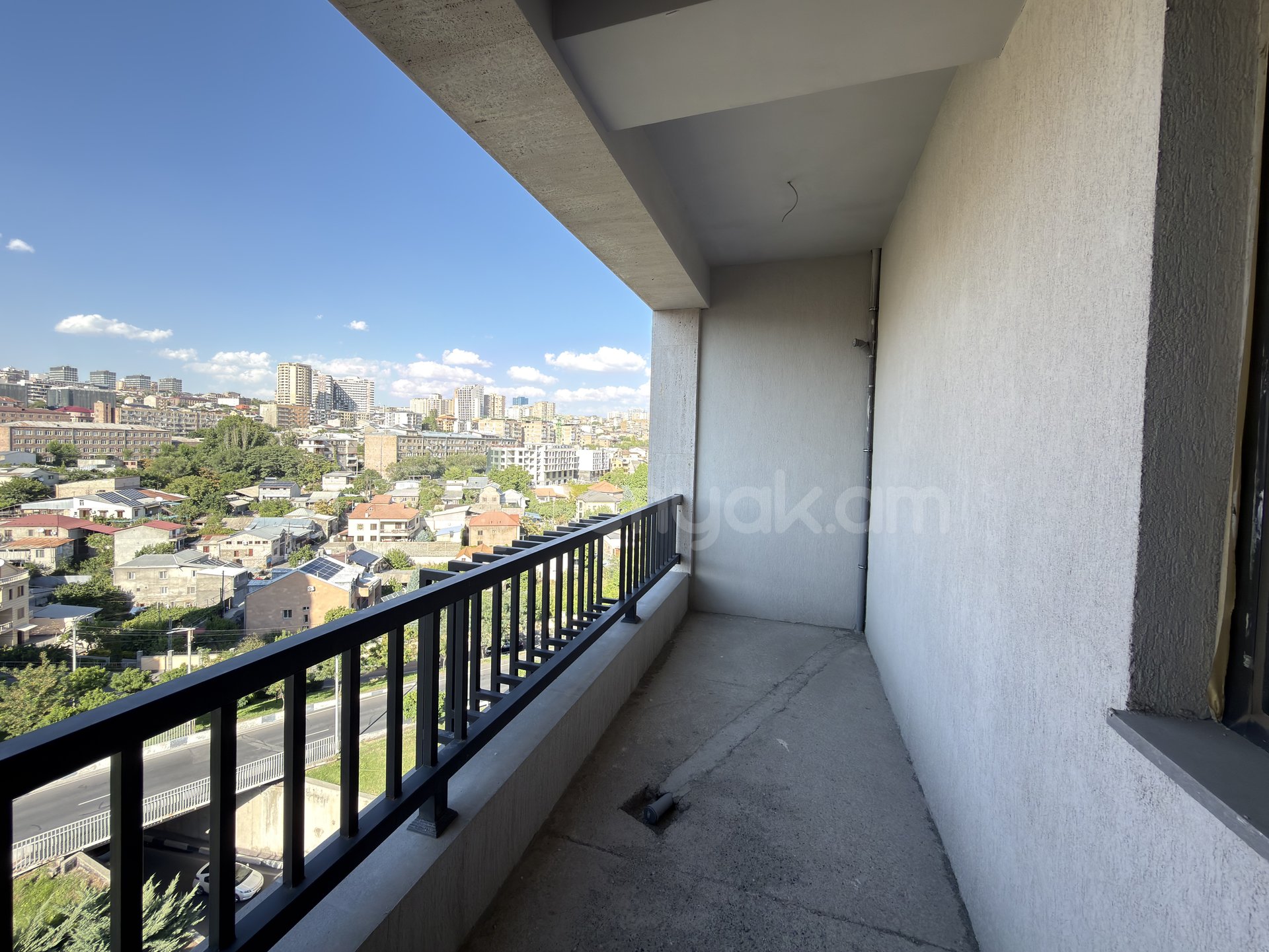 3 Սենյականոց Բնակարան Նորակառույցում, 106քմ, 11/12 հարկ, Զրոյական Վիճակում