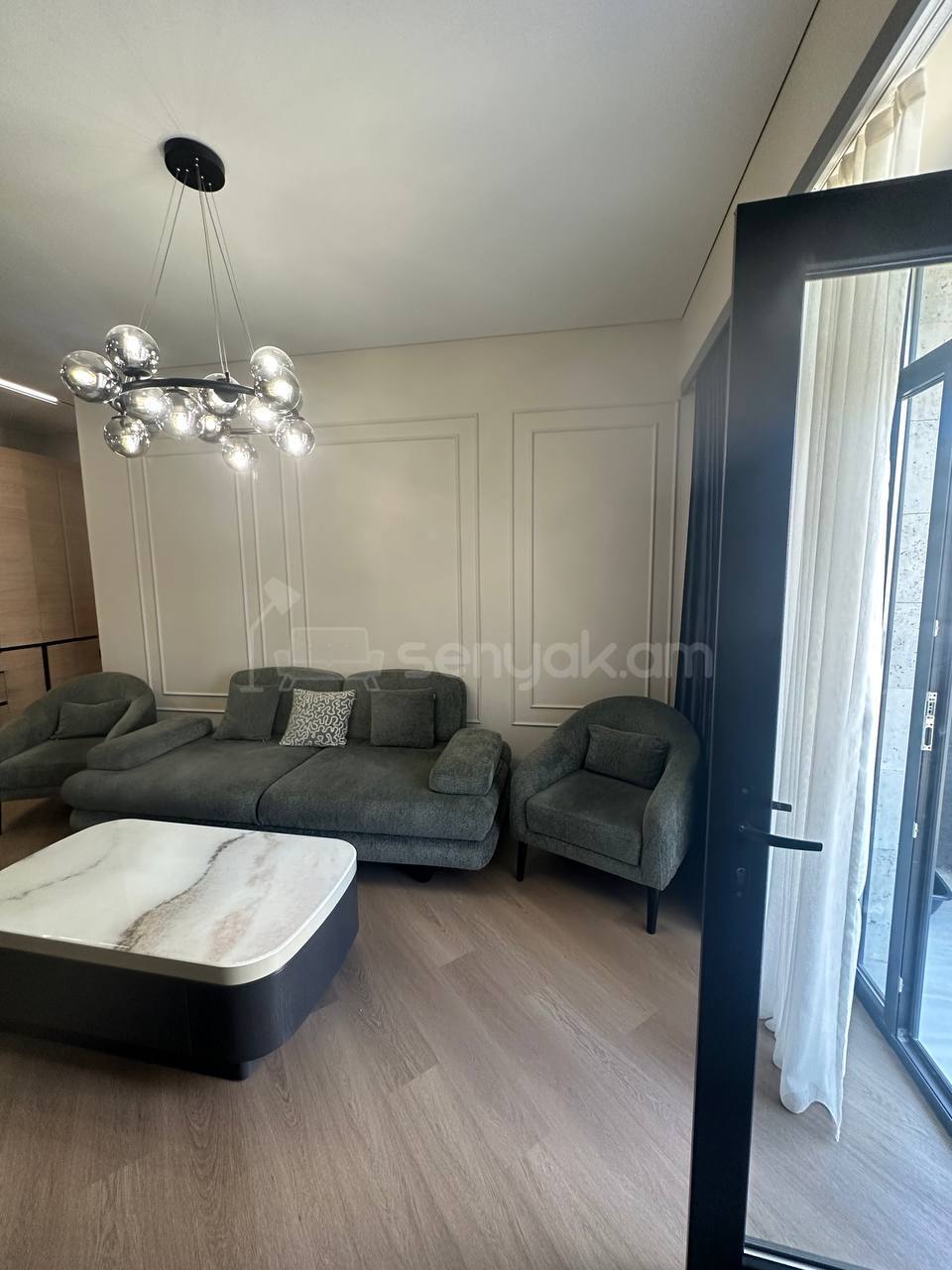 3 Սենյականոց Բնակարան Նորակառույցում, 65քմ, 4/15 հարկ, Դիզայներական Վերանորոգված, Կահավորված